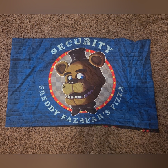 FNAF Five Nights at Freddys Reversible Comforter & Bed Sheet Pillowcase Set RARE - Picture 9 of 9